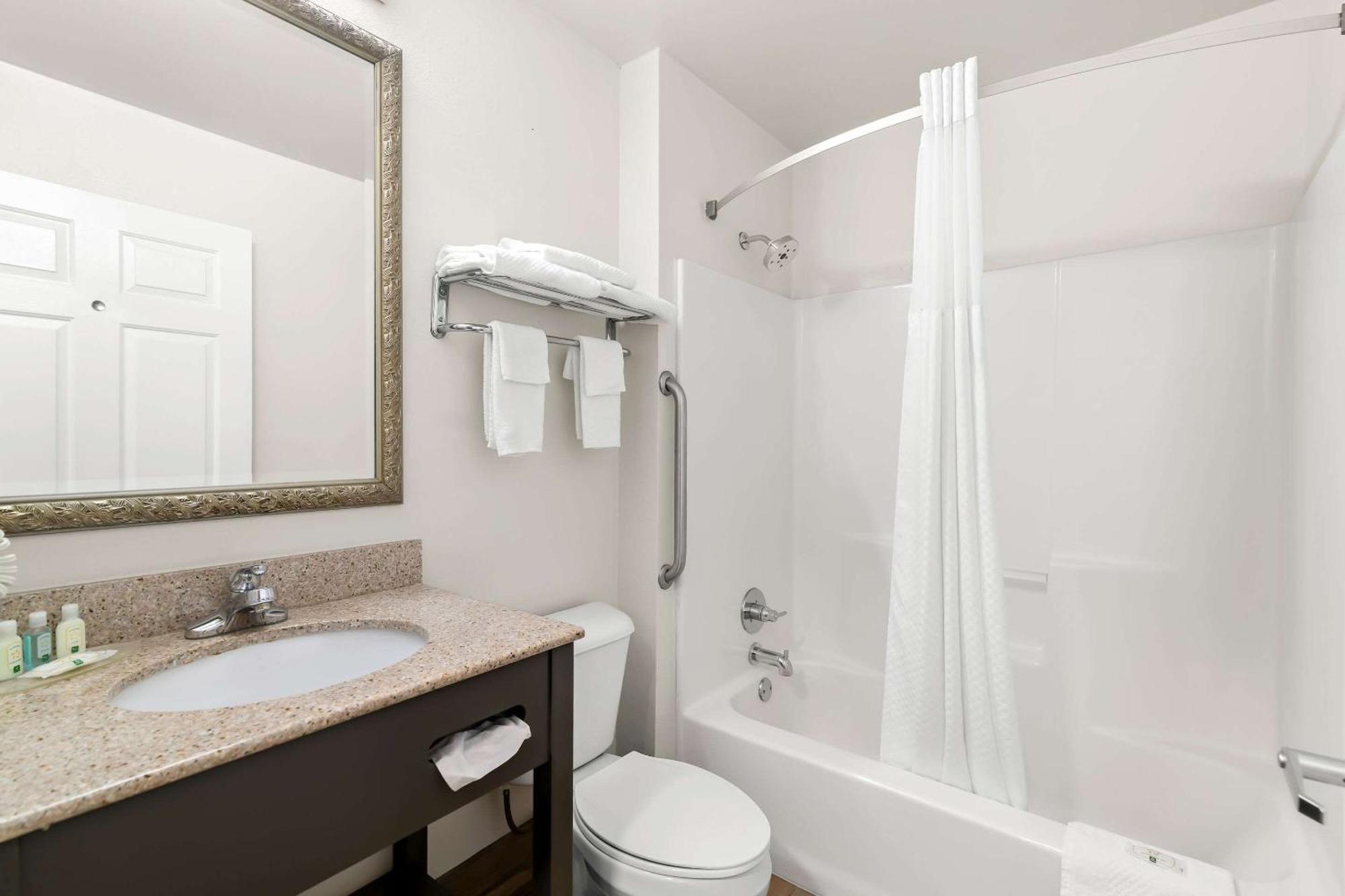 Quality Inn Merrimack - Nashua Exterior foto